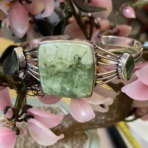 Vintage 925 peridot &larsonitr  jasper cuff